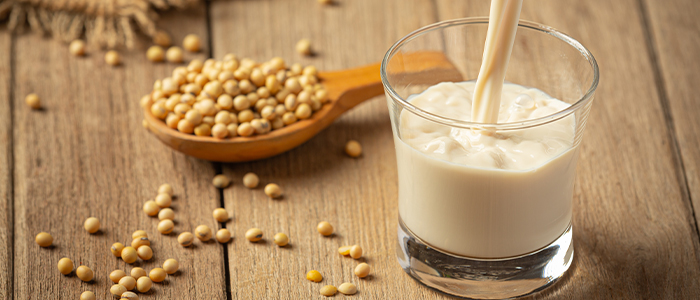 Soy Milk Benefits: Soy milk is the best option for lactose intolerant people, know its benefits