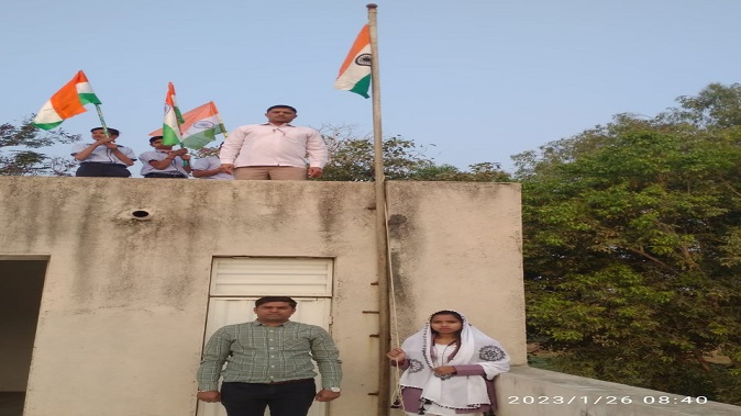 in-azadika-amrit-kaal-74th-republic-day-national-day-was-celebrated-in-boru-village-with-great-joy-and-pride