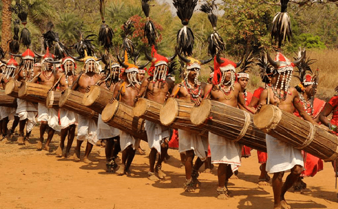  unique-tradition-follow-here-bride-takes-the-procession-wedding