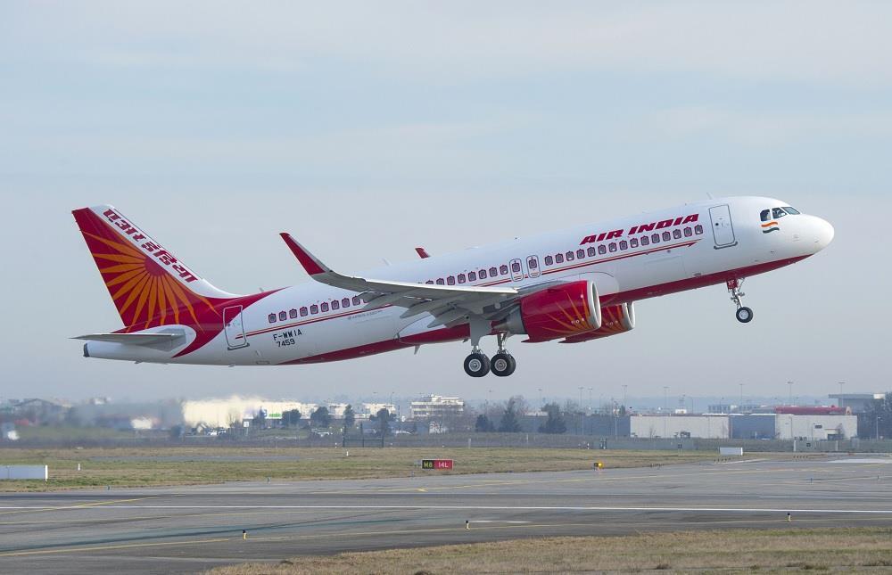 Emergency landing of Air India plane coming to India from America in Sweden, 300 passengers on board