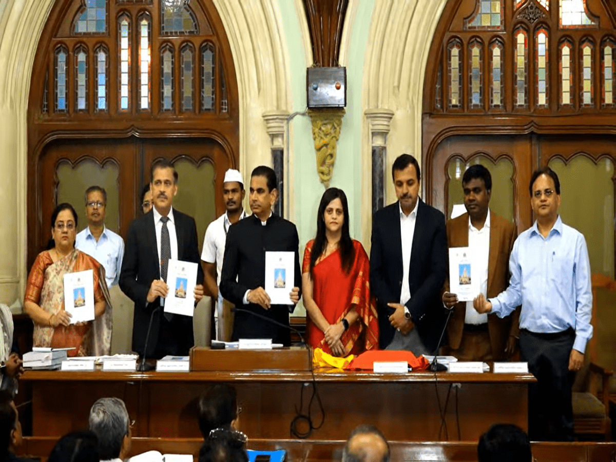 Big gift to Mumbaikars: BMC presents Rs 53 thousand crore budget, 14.52 percent increase over last year