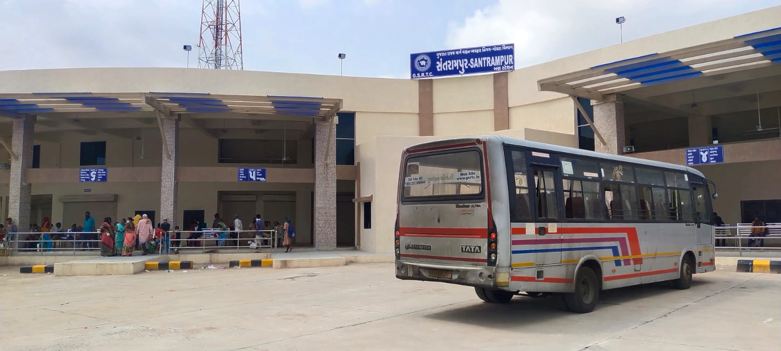 long-routes-through-santrampur-st-depot-were-shut-down-leaving-commuters-stranded