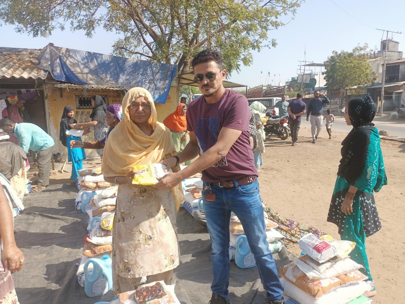 baska-village-distributed-kits-to-poor-families-through-gangat-charitable-trust