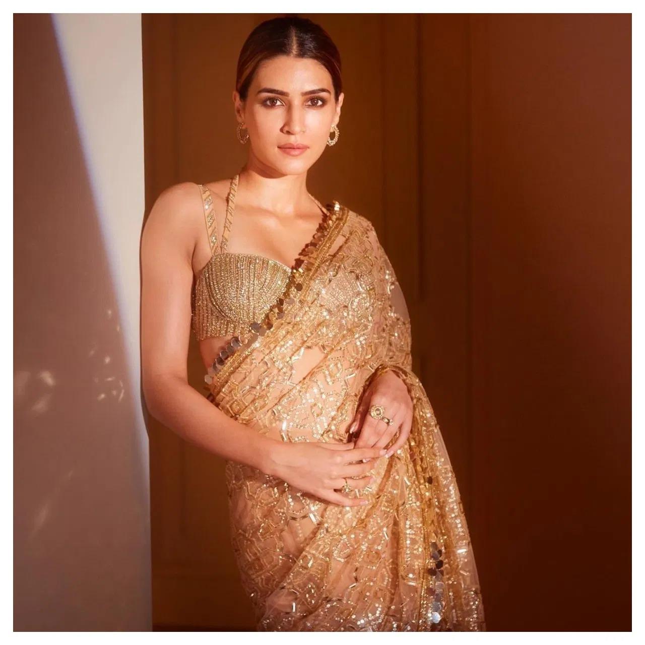 If you want to wear a saree in a wedding function, recreate this look of Kriti Sanon