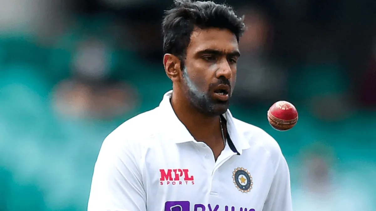 Ashwin dismisses Smith for nil, equals Yasir Shah