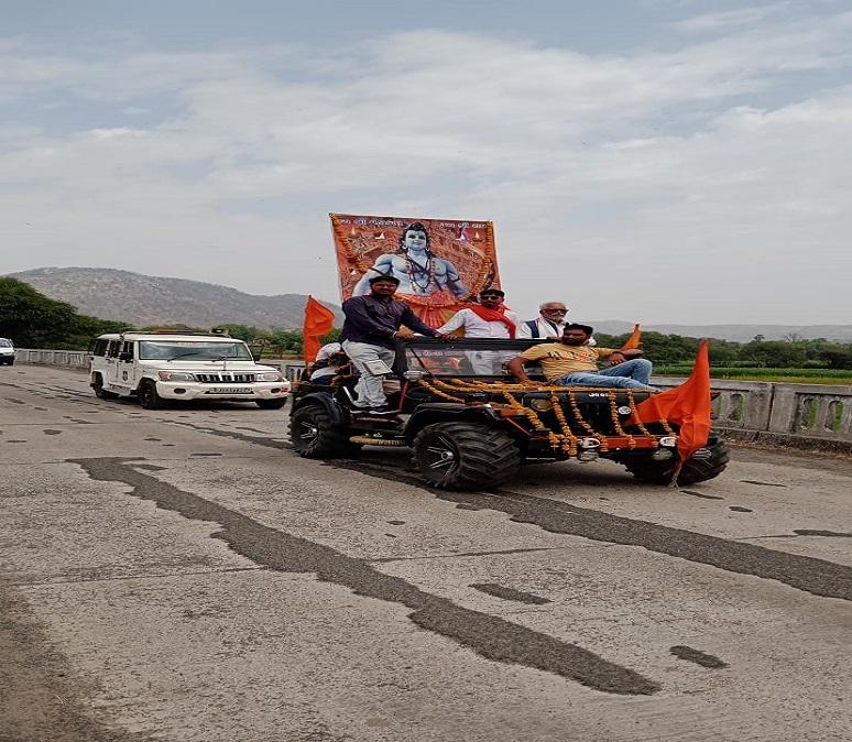 Mahakal Charitable Trust organized bike rally on the occasion of Ramnavami in Kadwal