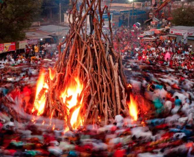 do-not-do-these-5-things-even-by-mistake-on-the-day-of-holika-dahan-otherwise-life-will-be-wasted