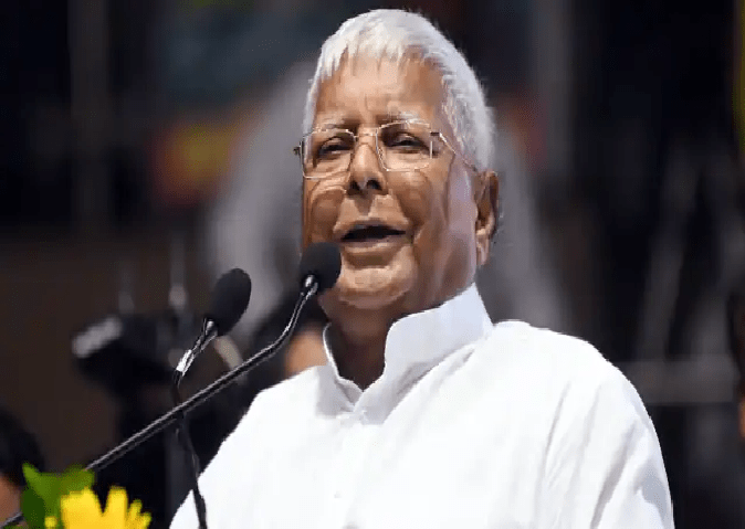 sc-notice-to-rjd-chief-lalu-yadav-seeks-reply-on-land-acquired-in-fodder-scam-case