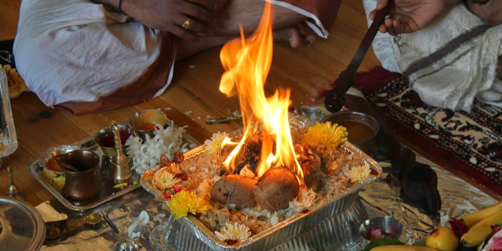 vastu-tips-in-which-direction-and-how-should-havan-be-done-find-out-here-which-is-the-correct-rule