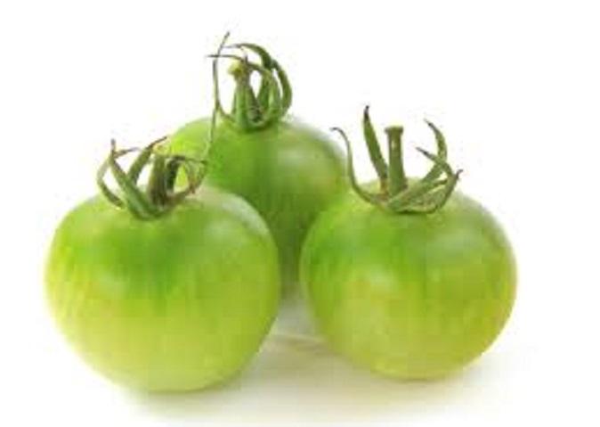 Green tomato is beneficial in controlling blood pressure and boosting immunity