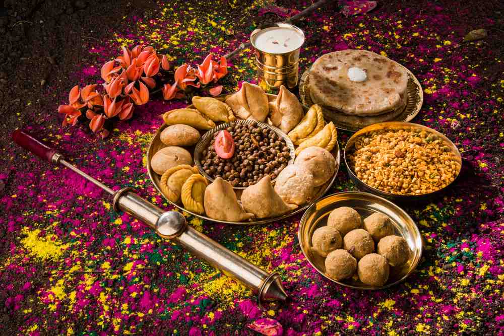 Do try these snacks on Holi, the fun of the festival will double