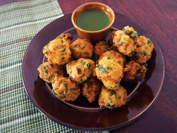 Forget kachoris and samosas when you eat these delicious homemade pakoras