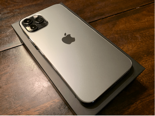 Fake iPhone will come in front in a jiffy, learn to recognize it from this past