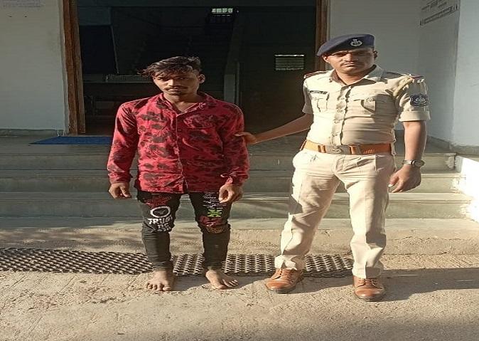 Rajgarh Police nabbed the two accused who were carrying out the crime