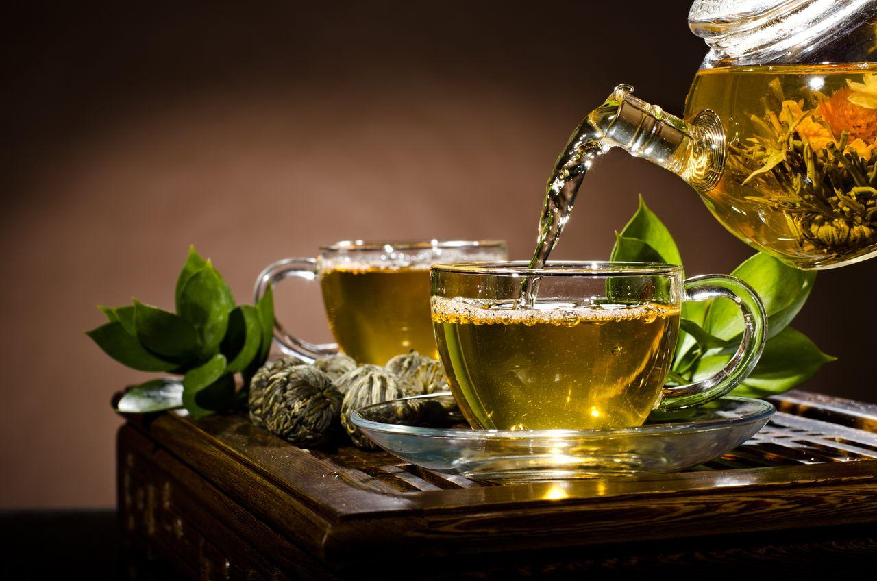 Green Tea Side Effects: You are also drinking too much green tea to stay fit, then know its side effects