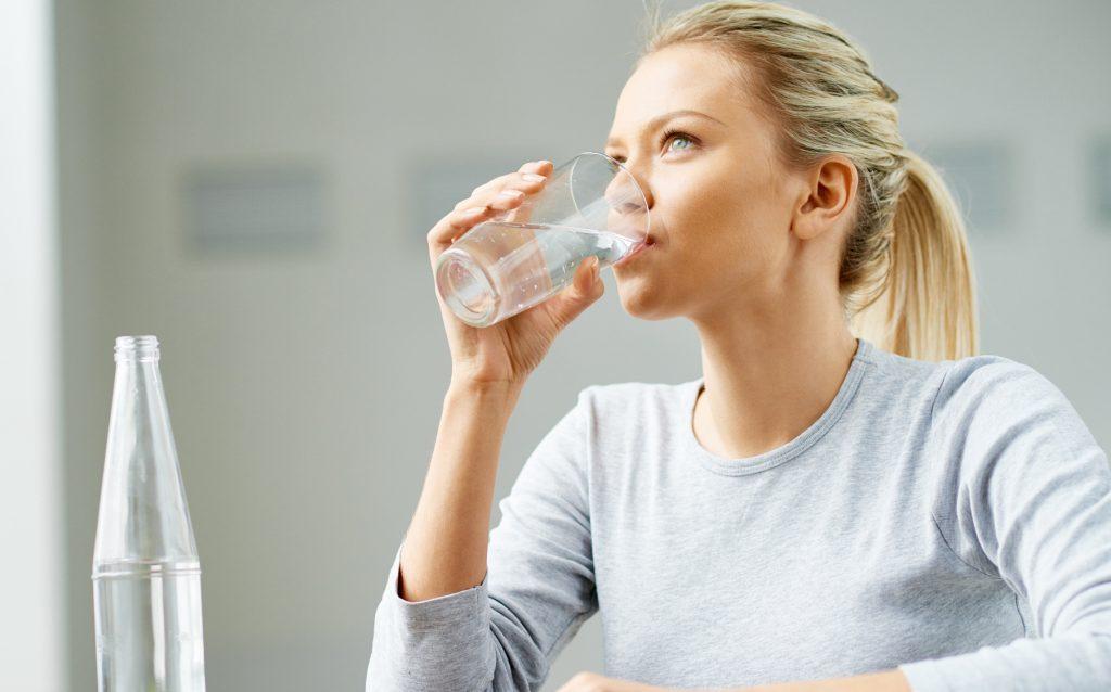 If you want to lose weight and keep your skin healthy, then adopt this special Japanese water therapy