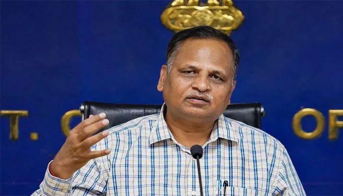 Jail Superintendent fulfills Satyendra Jain's demand for release from isolation after massage, now badly trapped