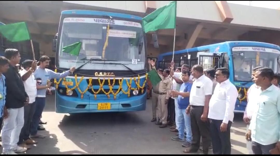 Three buses allotted to Jhalod ST depot: MLA Mahesh Bhuria gave green flag to bus