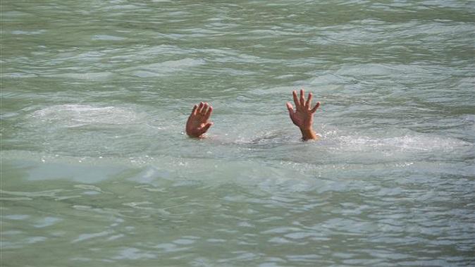 A youth from Halol jumped to his death in the Narmada Canal