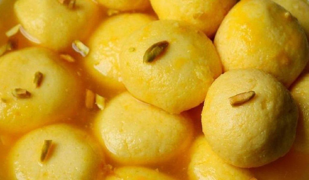 Instantly prepare sweet and sour mango rasgulla, take note of the recipe