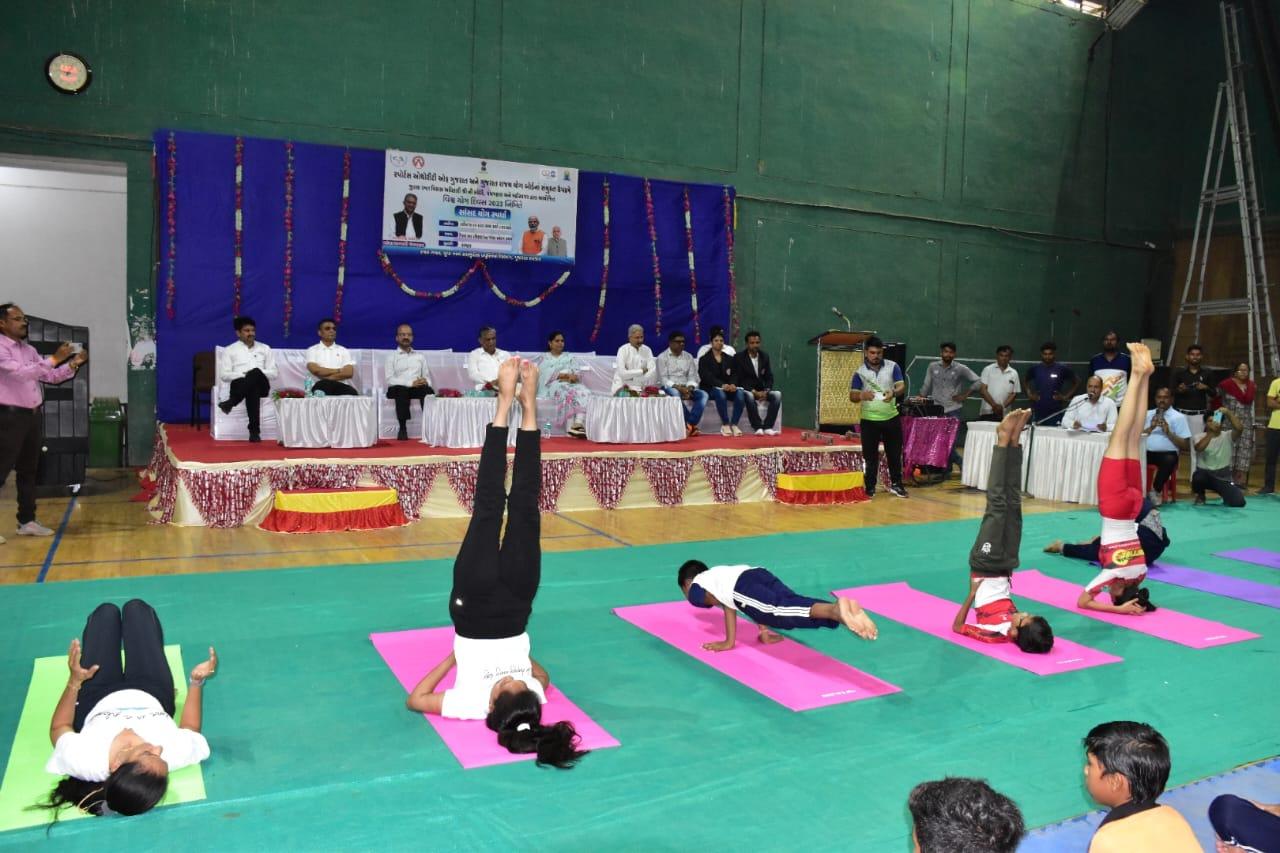 "Sansad Yoga Competition" of Panchmahal and Mahisagar districts was held at Godhra