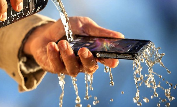 Drop it on a rock or dunk it in water, this phone won't scratch like a rock, this smartphone is powerful