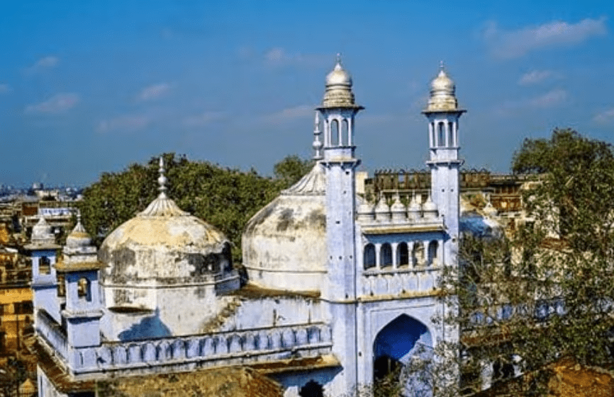 Will the minaret of 'Khajur Ki Masjid' coming on the road of Ram Path be demolished? Hearing on the application on Monday