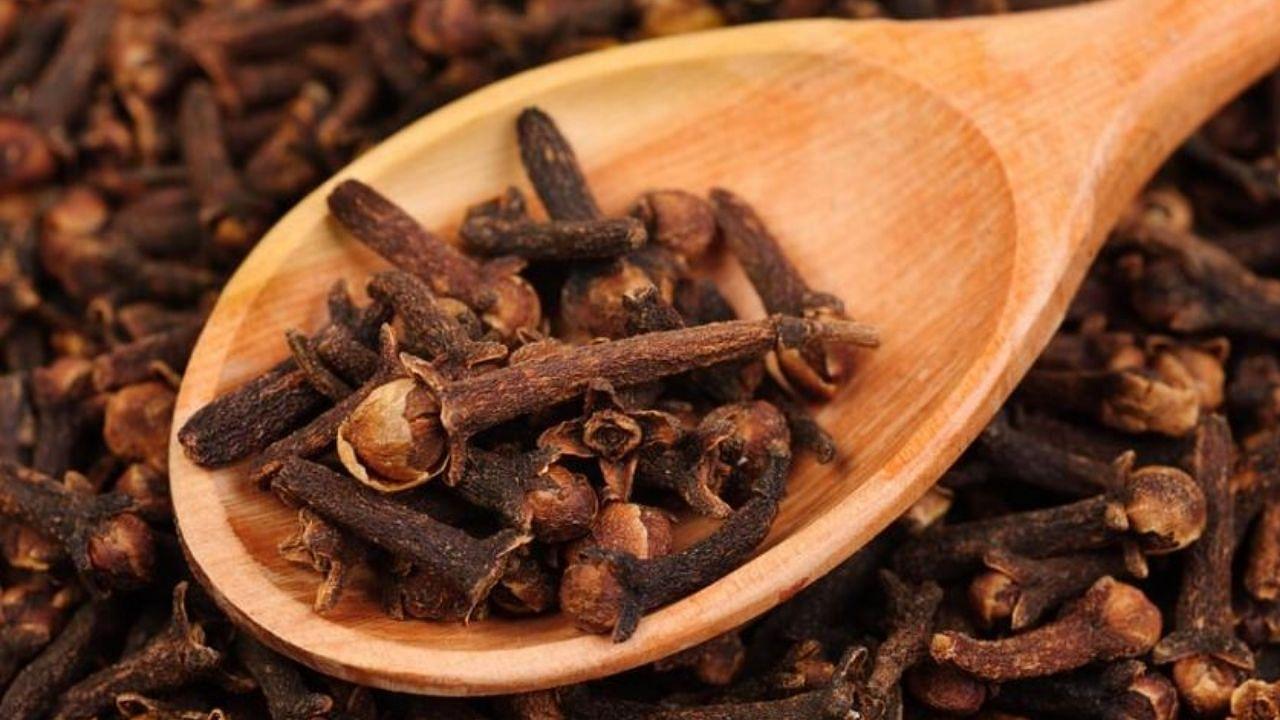 Vastu Tips: These remedies of cloves will complete the damaged work