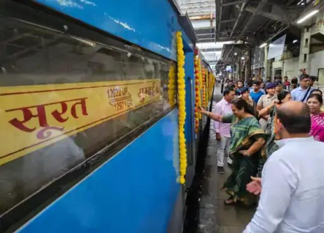 Flying Rani Express connecting Surat and Mumbai resumes with new livery