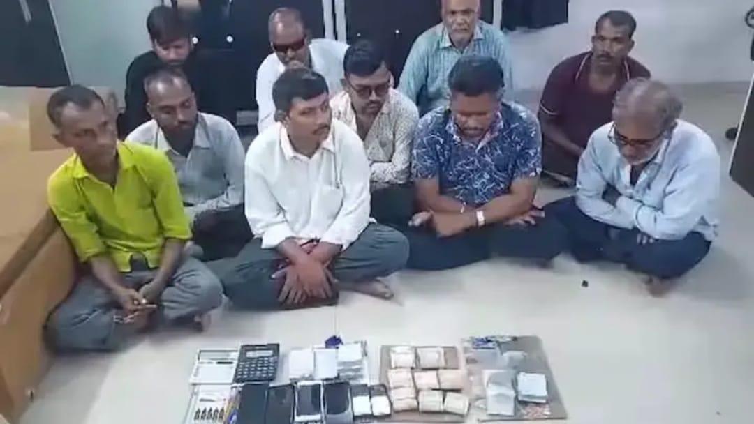 Police raids gambling dens in Surat, 10 racketeers arrested