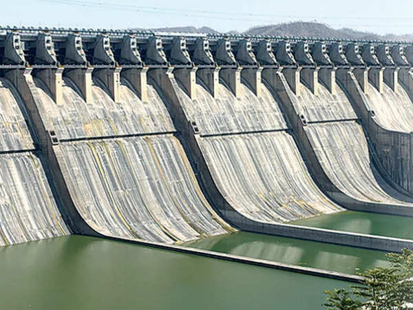 more-than-38-percent-water-storage-in-total-206-reservoirs-of-the-state-sardar-sarovar-dam-more-than-55-percent-full