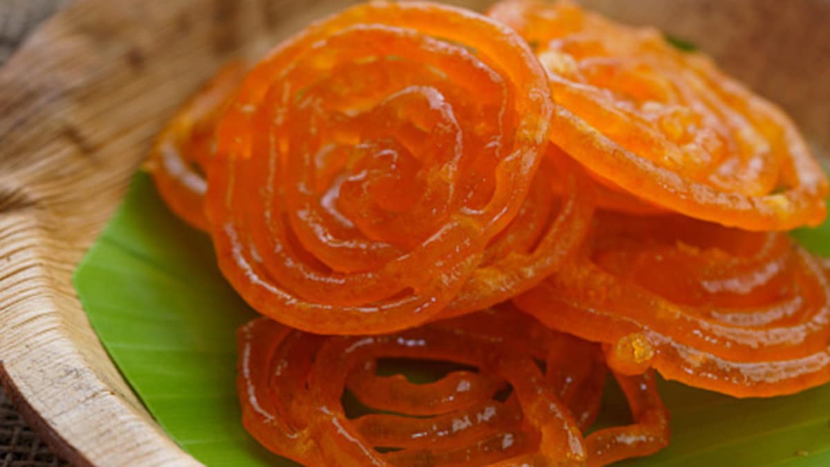 Eat delicious Farali Jalebi in Vrat, which will make your mouth water.