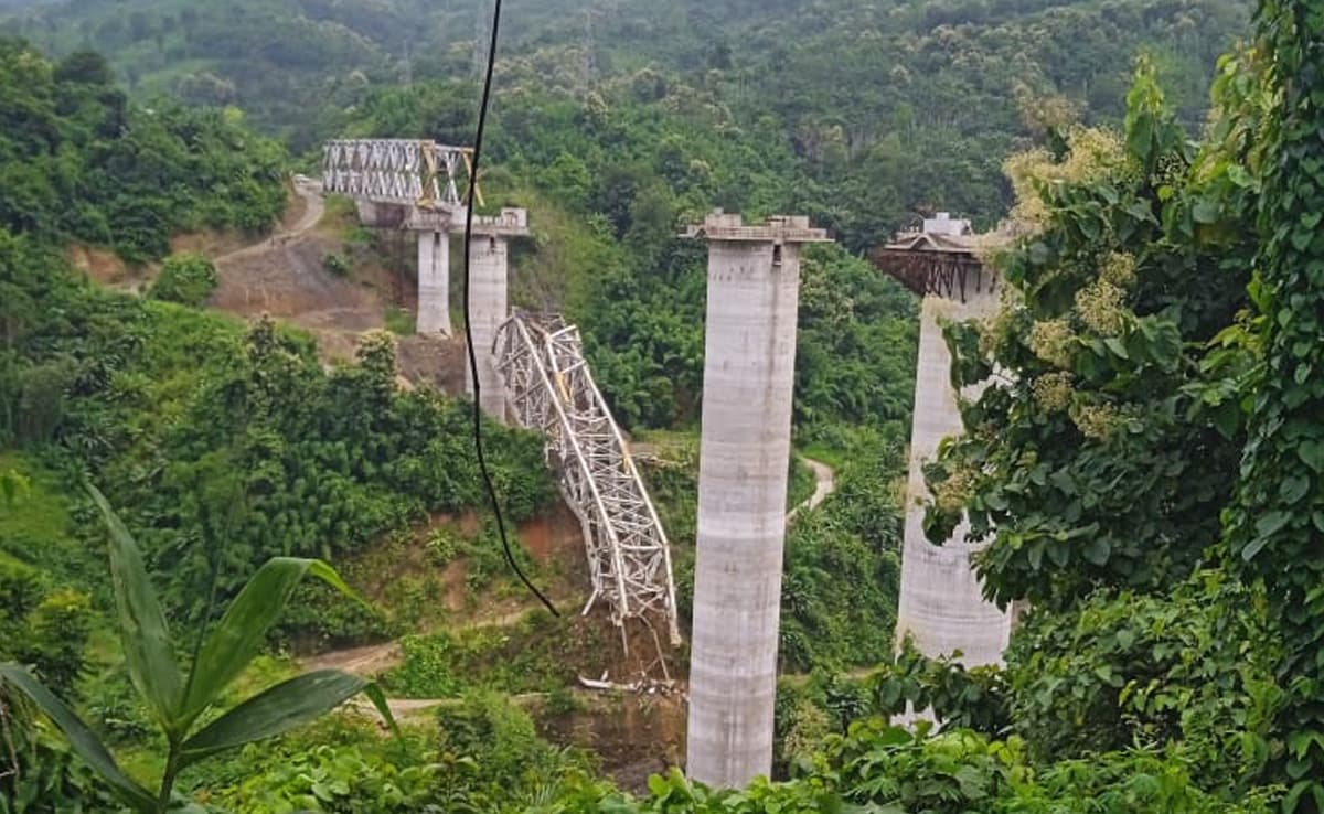 A major tragedy in Mizoram, 17 laborers died as under-construction railway bridge collapsed