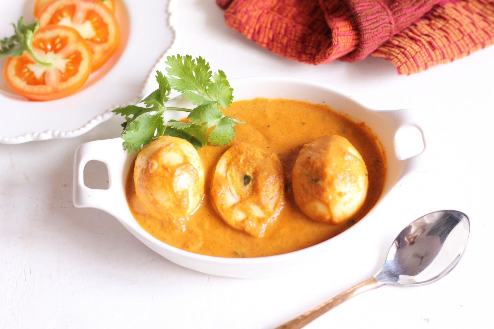 Make egg makhni at home in restaurant style, the taste of food will change, learn simple recipes