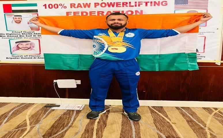 In the powerlifting competition held in Dubai, Surat's Faizan Patel made the country proud on the international stage!