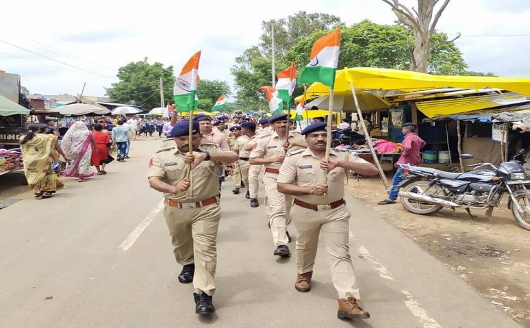 Tricolor Yatra of Kadwal Policemen with An Ban Shan and Discipline