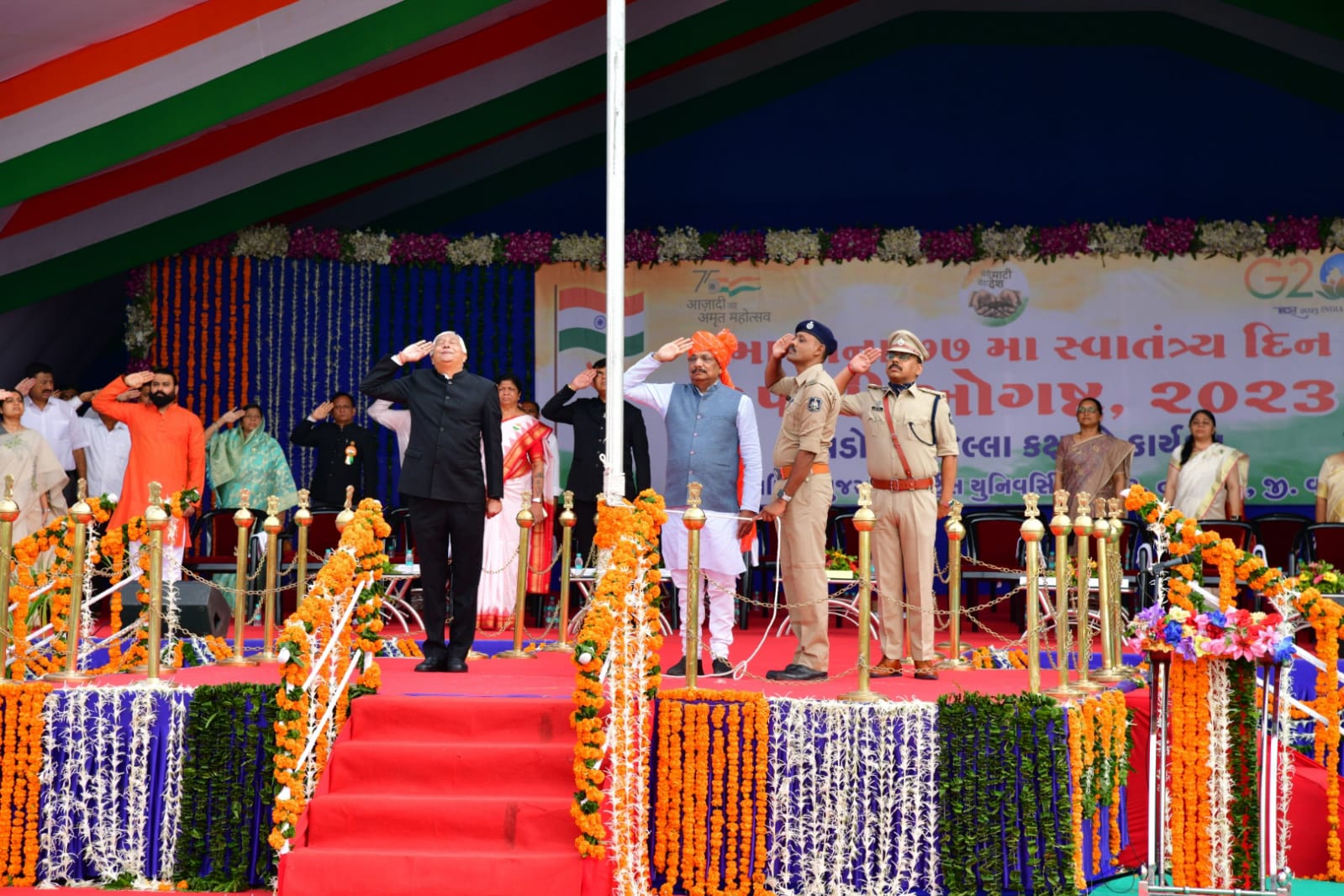 Health Minister Rishikeshbhai Patel hoisted the flag at the district level program at Desar.