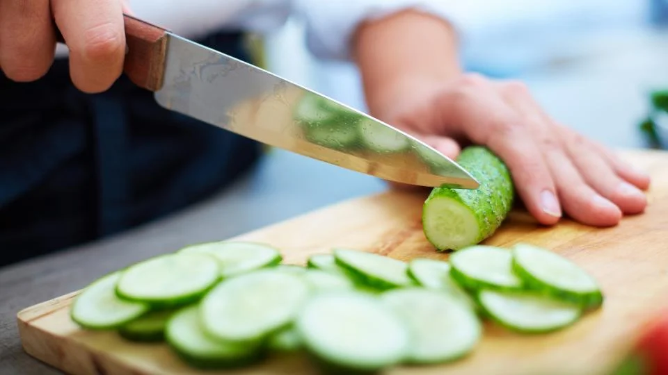 Chopping board slips while chopping vegetables, try this hack