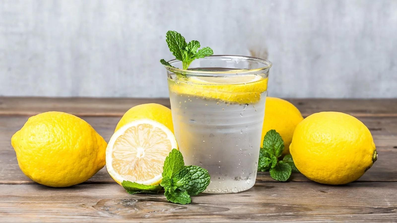 Lemon for Uric Acid : Lemon juice can remove uric acid accumulated in the joints, use it in these 3 ways