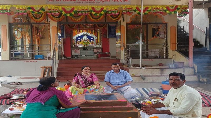 Mahayajna of 108 laddus was performed on the occasion of Patotsava of Jalod Siddhavinayak temple.