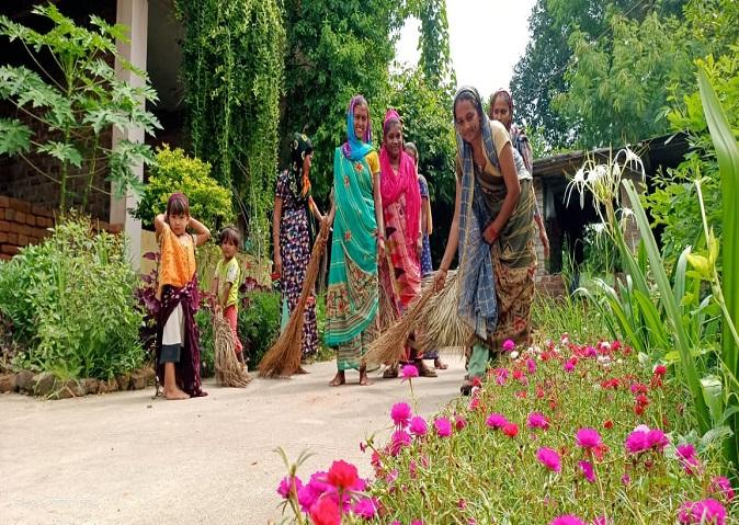 In Chhotaudepur district, a cleaning campaign was conducted in rural areas under the “Swachhata Hi Seva” campaign