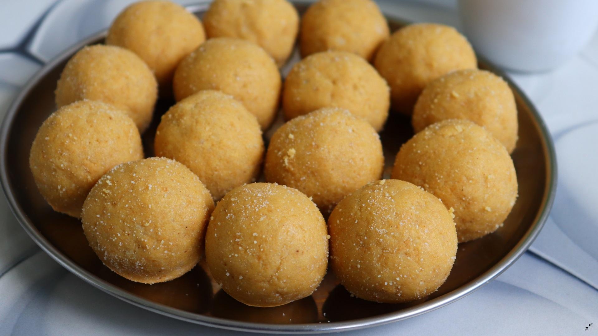 Offer Besan Ladoo to Bappa, the recipe is very easy, ready in minutes