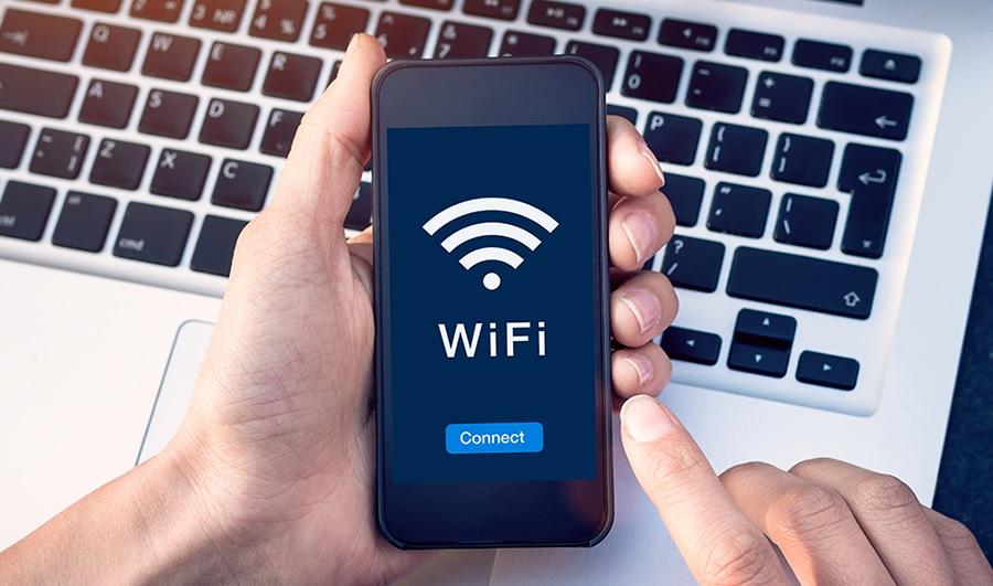 Be careful when using public Wi-Fi! One mistake can hack an entire phone; Learn how to escape