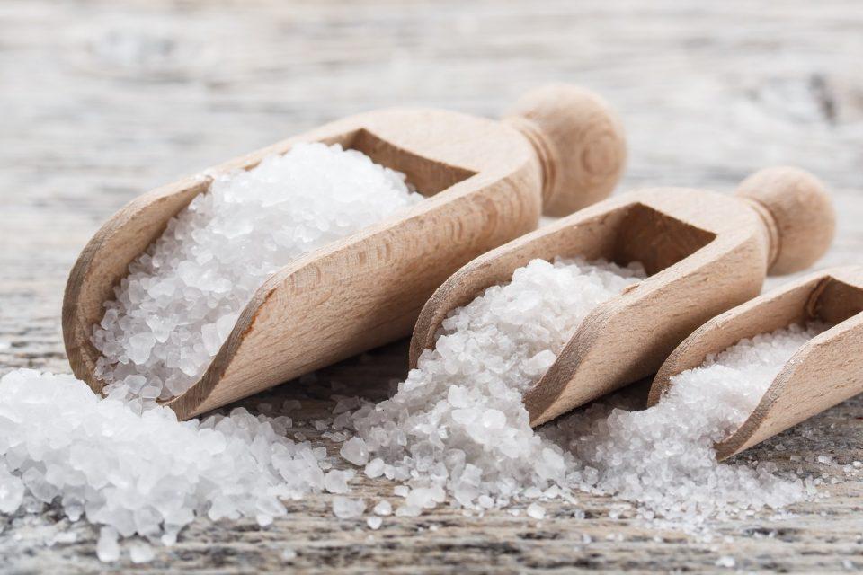 Try these salt tricks to get wealth and strengthen your destiny, evil forces will be removed