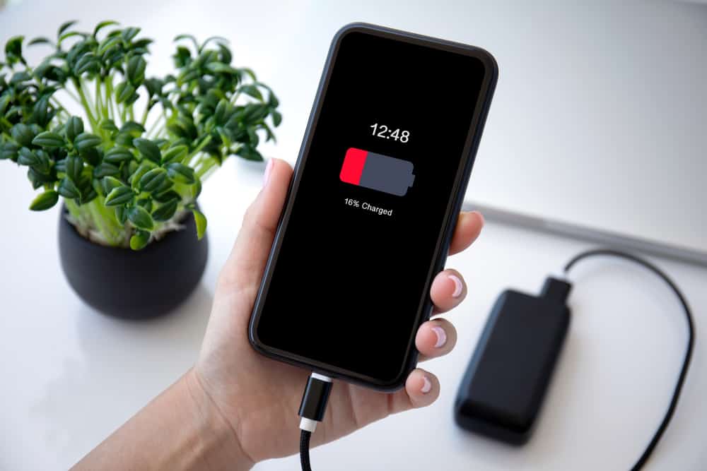 Are you worried about your smartphone battery backup? Life will increase with these simple tips