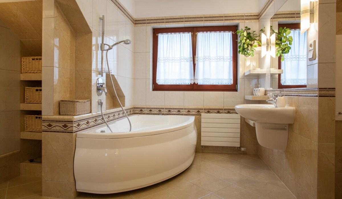 Bathroom Vastu: These 5 things kept in the bathroom bring inauspiciousness, change immediately and Vastu Dosh will start to appear.