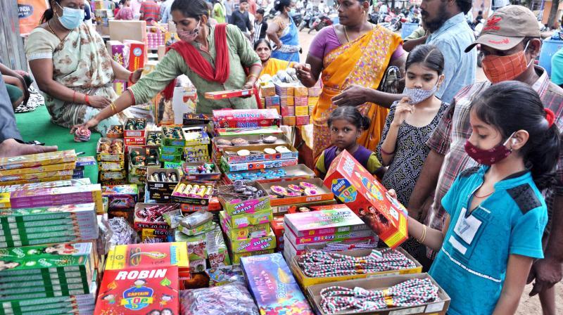 How to take license for temporary storage/sale of firecrackers during Diwali festival