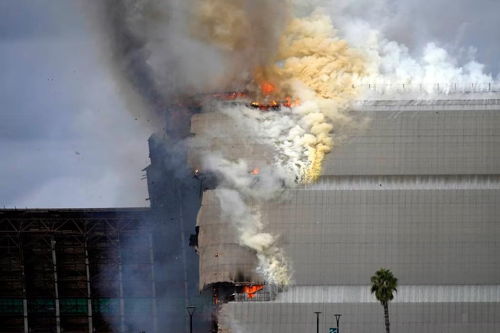 Giant World War II-era blimp hangar destroyed in Southern California fire