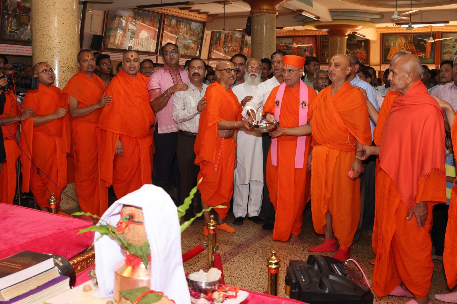 Celebrating 179th Pragatya Jayanthi Adi Mahaparva of Shri Jiswayamurthy Jeevan Prana Shri Abjibapashri at Maninagar Shri Swaminarayan Temple