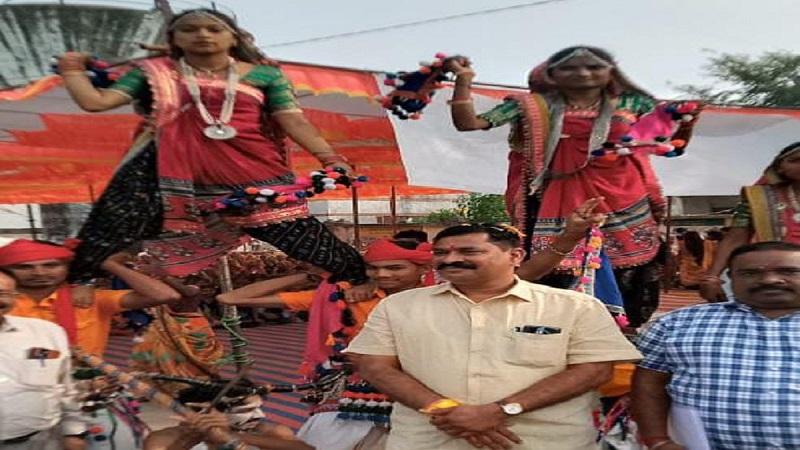 At Panibar village, the Rath Yatra developed was welcomed with drums and drums